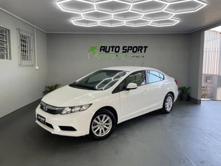 HONDA - CIVIC - 2013/2014 - Branca - R$ 72.000,00