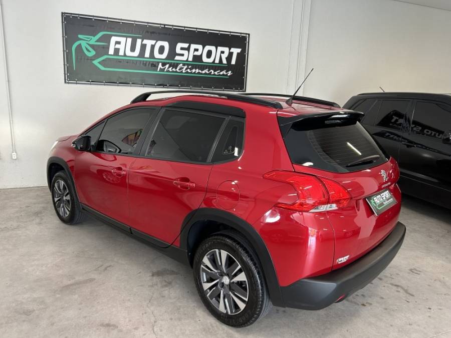 PEUGEOT - 2008 - 2021/2022 - Vermelha - R$ 75.900,00