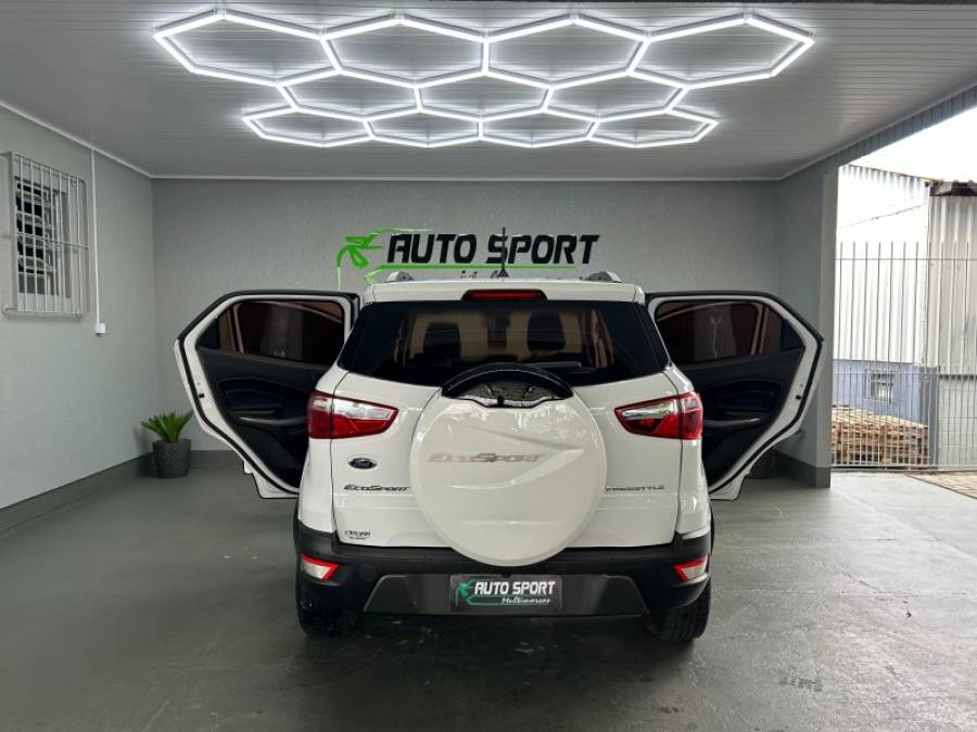 FORD - ECOSPORT - 2018/2019 - Branca - R$ 74.900,00