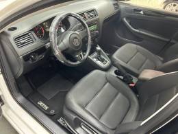 VOLKSWAGEN - JETTA - 2012/2012 - Branca - R$ 69.990,00