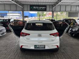 FIAT - ARGO - 2018/2018 - Branca - R$ 53.900,00