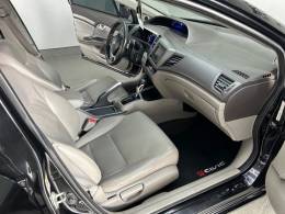 HONDA - CIVIC - 2014/2014 - Preta - R$ 76.900,00