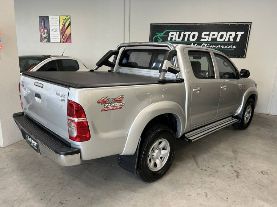 TOYOTA - HILUX - 2012/2012 - Prata - R$ 124.900,00