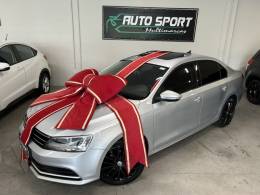 VOLKSWAGEN - JETTA - 2015/2015 - Prata - R$ 73.900,00