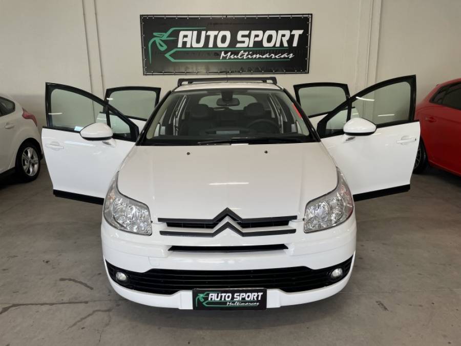 CITROËN - C4 - 2012/2013 - Branca - R$ 38.500,00