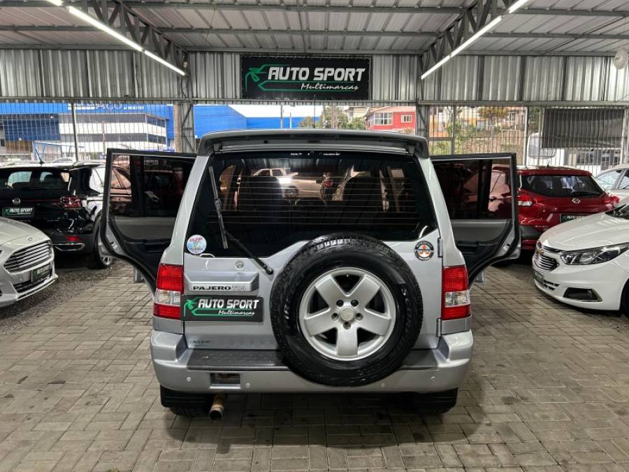 MITSUBISHI - PAJERO TR4 - 2006/2006 - Prata - R$ 39.900,00
