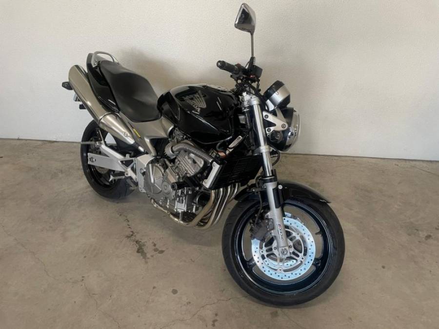 HONDA - CB 600F - 2005/2005 - Preta - R$ 27.900,00