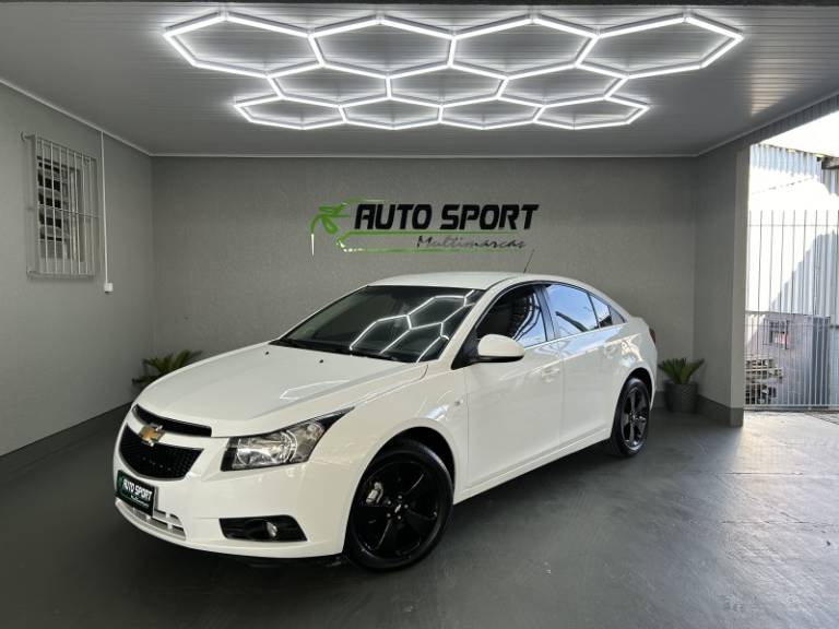 CHEVROLET - CRUZE - 2014/2014 - Branca - R$ 65.000,00