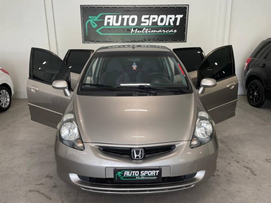 HONDA - FIT - 2006/2006 - Dourada - R$ 30.000,00