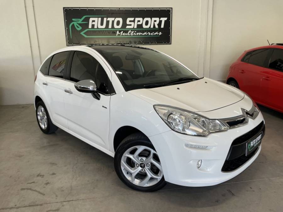 CITROËN - C3 - 2015/2016 - Branca - R$ 54.900,00