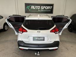 NISSAN - KICKS - 2016/2017 - Branca - R$ 85.000,00