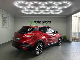 NISSAN - KICKS - 2017/2018 - Vermelha - R$ 82.900,00