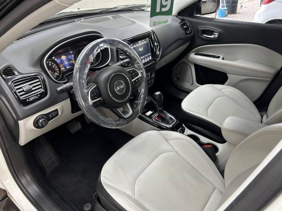 JEEP - COMPASS - 2018/2019 - Branca - R$ 109.000,00