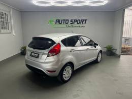 FORD - FIESTA - 2013/2014 - Prata - R$ 41.900,00