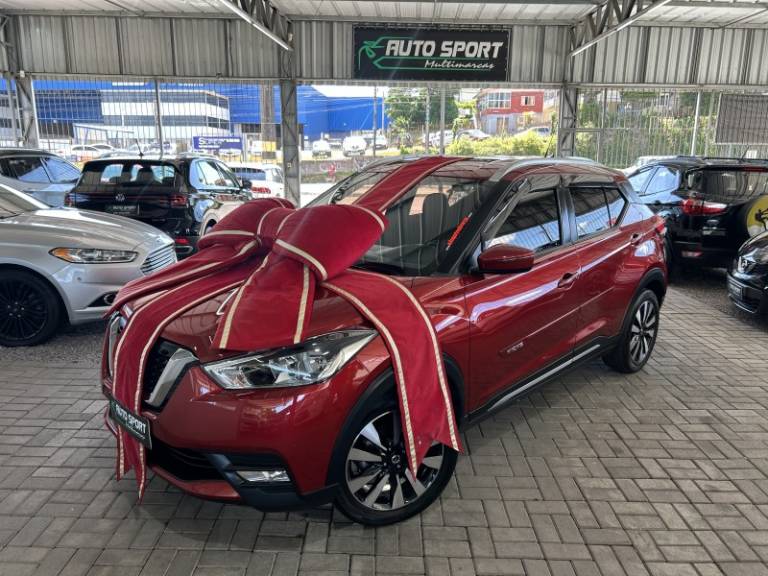 NISSAN - KICKS - 2017/2018 - Vermelha - R$ 82.900,00
