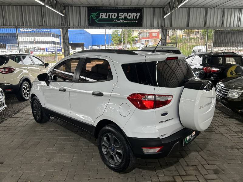 FORD - ECOSPORT - 2018/2019 - Branca - R$ 74.800,00