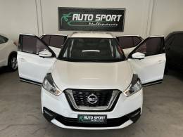 NISSAN - KICKS - 2016/2017 - Branca - R$ 85.000,00