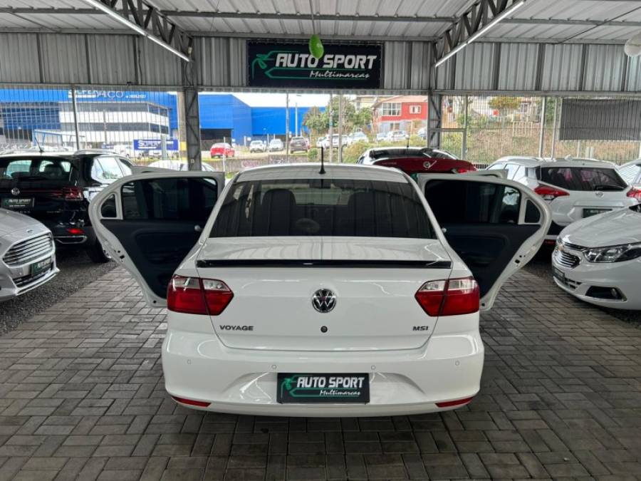 VOLKSWAGEN - VOYAGE - 2015/2015 - Branca - R$ 43.900,00