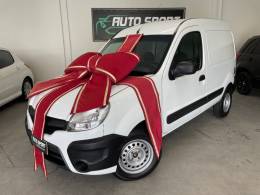 RENAULT - KANGOO - 2015/2016 - Branca - R$ 46.900,00