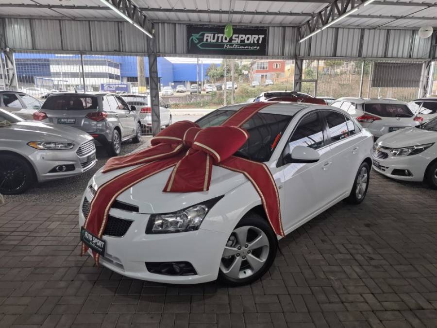 CHEVROLET - CRUZE - 2011/2012 - Branca - R$ 55.000,00