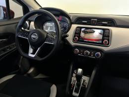 NISSAN - VERSA - 2022/2023 - Vermelha - R$ 97.800,00