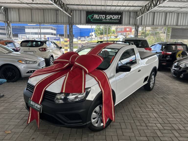 VOLKSWAGEN - SAVEIRO - 2018/2018 - Branca - R$ 51.900,00