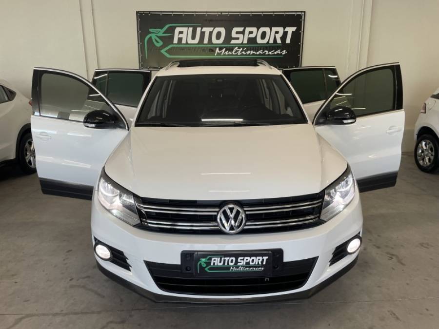 VOLKSWAGEN - TIGUAN - 2013/2014 - Branca - R$ 69.900,00