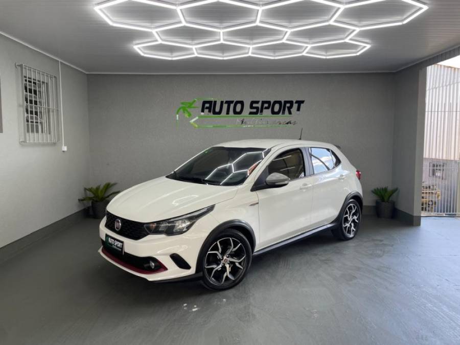 FIAT - ARGO - 2019/2020 - Branca - R$ 71.900,00