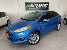 FORD - FIESTA - 2013/2014 - Azul - R$ 44.000,00