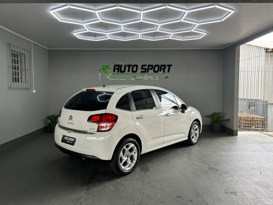 CITROËN - C3 - 2015/2015 - Branca - R$ 46.000,00