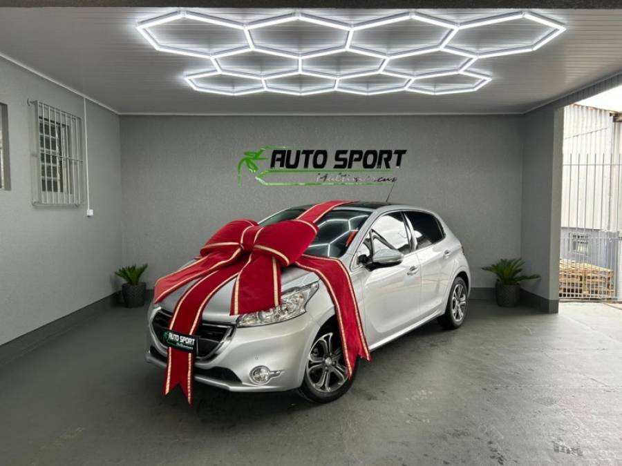 PEUGEOT - 208 - 2015/2016 - Prata - R$ 56.000,00