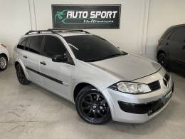 RENAULT - MÉGANE - 2011/2011 - Prata - R$ 35.900,00