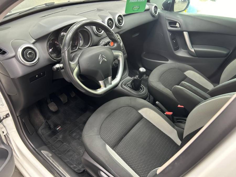 CITROËN - C3 - 2015/2015 - Branca - R$ 46.000,00