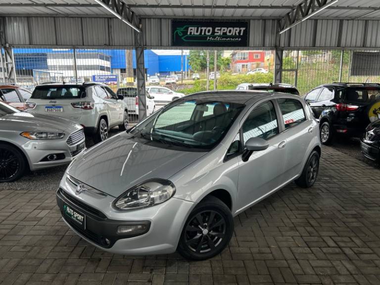 FIAT - PUNTO - 2013/2013 - Prata - R$ 37.900,00