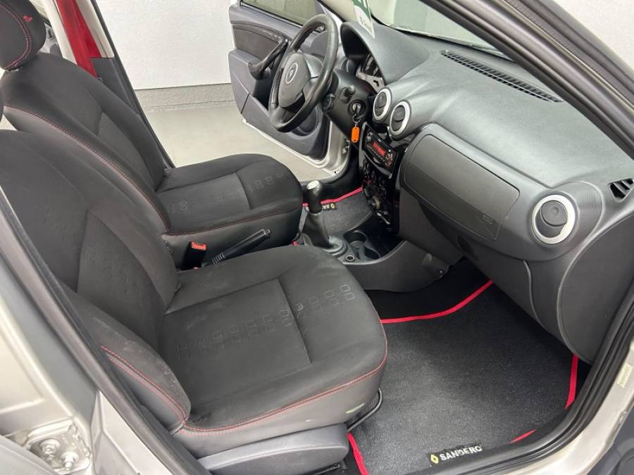 RENAULT - SANDERO - 2011/2011 - Prata - R$ 32.900,00