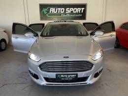 FORD - FUSION - 2015/2015 - Prata - R$ 84.000,00