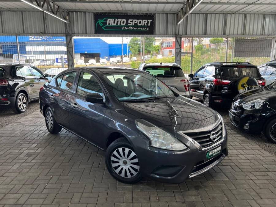 NISSAN - VERSA - 2016/2016 - Cinza - R$ 46.900,00