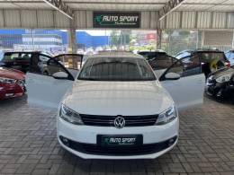 VOLKSWAGEN - JETTA - 2012/2012 - Branca - R$ 69.900,00