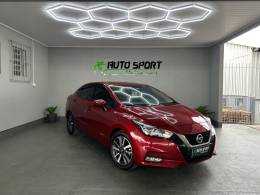 NISSAN - VERSA - 2022/2023 - Vermelha - R$ 97.800,00