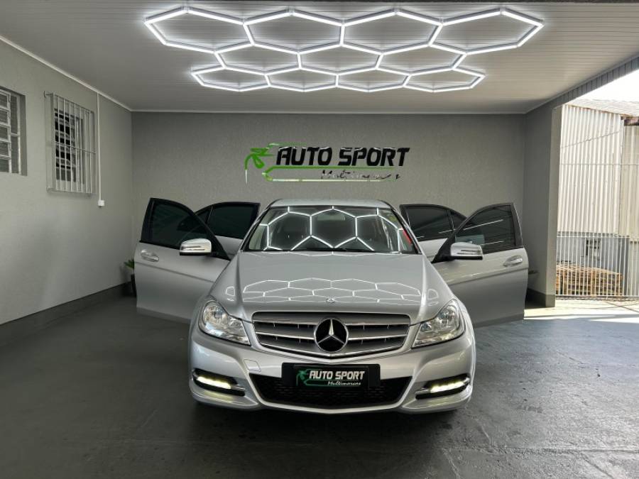 MERCEDES-BENZ - C 180 - 2012/2012 - Prata - R$ 74.900,00