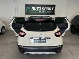 RENAULT - CAPTUR - 2017/2018 - Branca - R$ 80.000,00