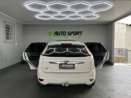 FORD - FOCUS - 2013/2013 - Branca - R$ 55.900,00