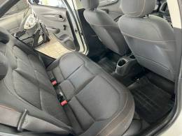 CHEVROLET - ONIX - 2014/2014 - Branca - R$ 43.900,00