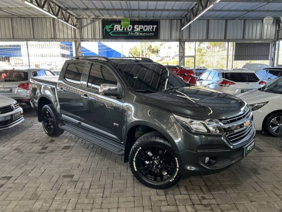 CHEVROLET - S10 - 2020/2020 - Cinza - R$ 149.900,00