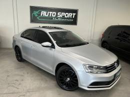 VOLKSWAGEN - JETTA - 2015/2015 - Prata - R$ 73.900,00