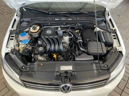 VOLKSWAGEN - JETTA - 2012/2012 - Branca - R$ 69.900,00
