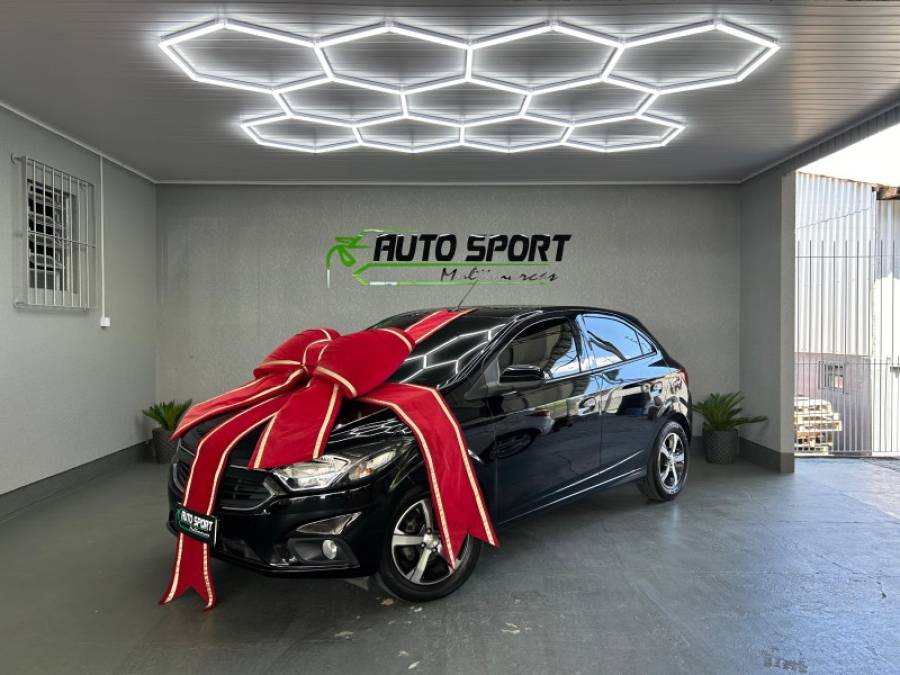 CHEVROLET - ONIX - 2017/2018 - Preta - R$ 67.900,00