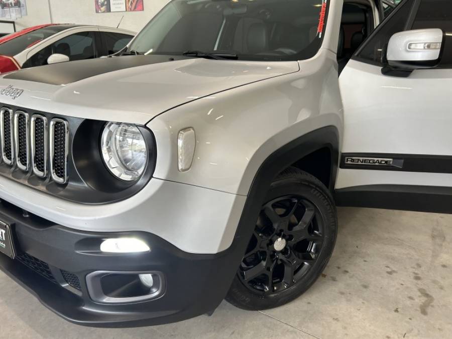 JEEP - RENEGADE - 2015/2016 - Prata - R$ 72.900,00