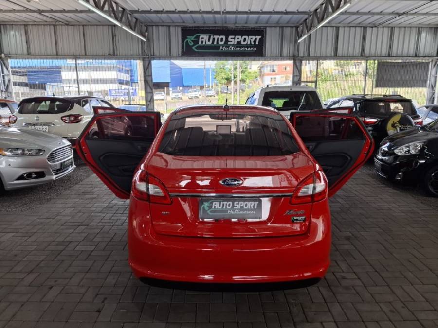 FORD - FIESTA - 2012/2012 - Vermelha - R$ 41.000,00