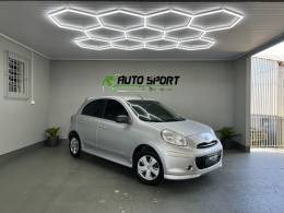 NISSAN - MARCH - 2013/2014 - Prata - R$ 40.900,00